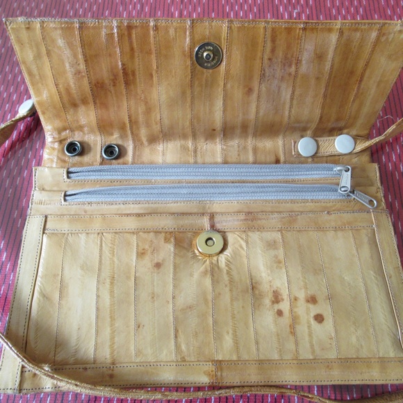 VINTAGE GENUINE EEL SKIN LEATHER CLUTCH WITH DETACHABLE SHOULDER STRAP - Picture 5 of 16